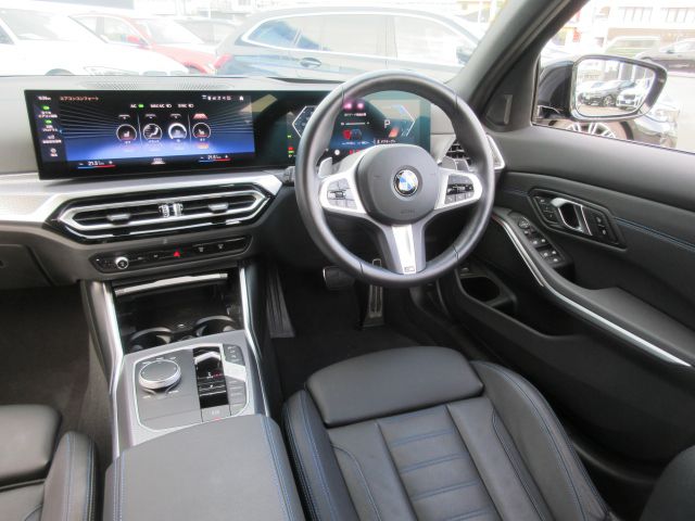 320d xDrive Berline RHD