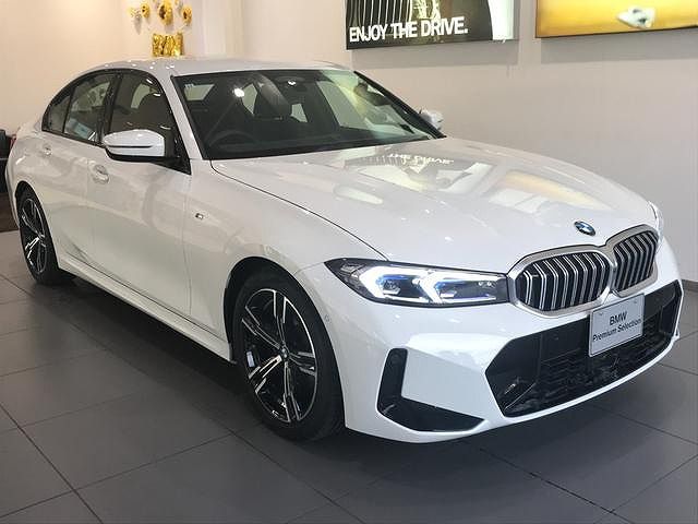 320d xDrive Berline RHD