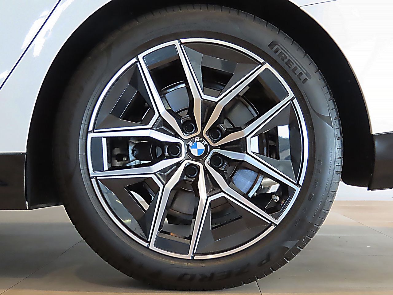520i Sedan RHD