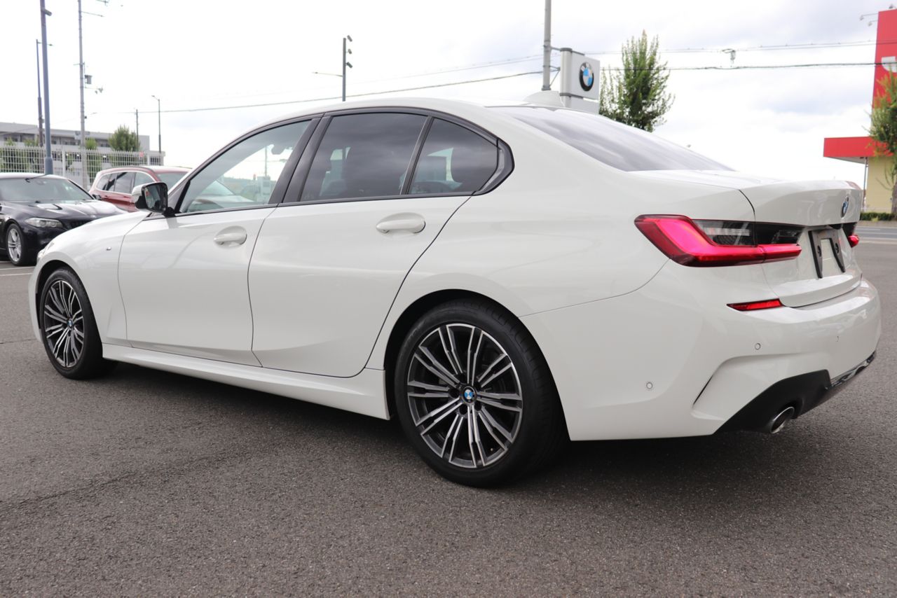 318i Berline RHD