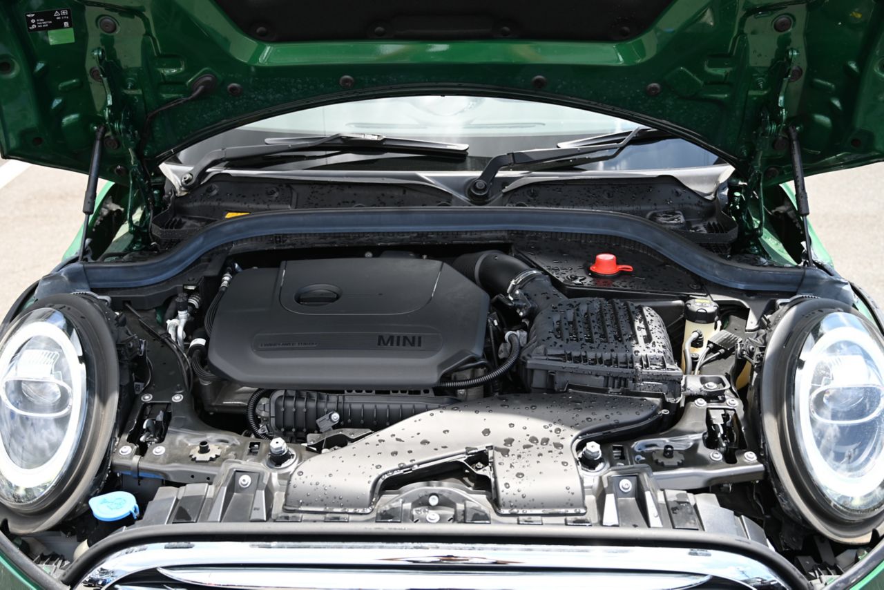 F56 MINI Cooper 3-Door Hatch LCI