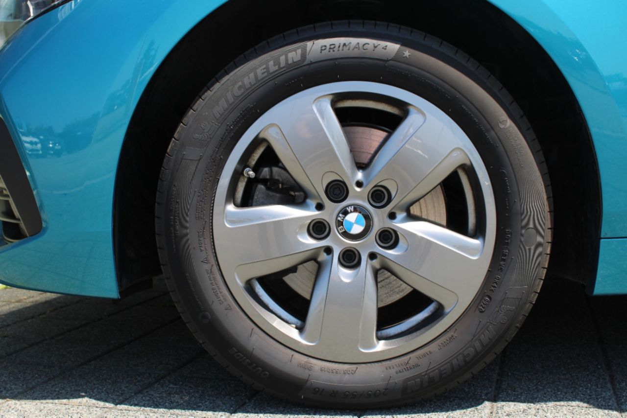 BMW 118