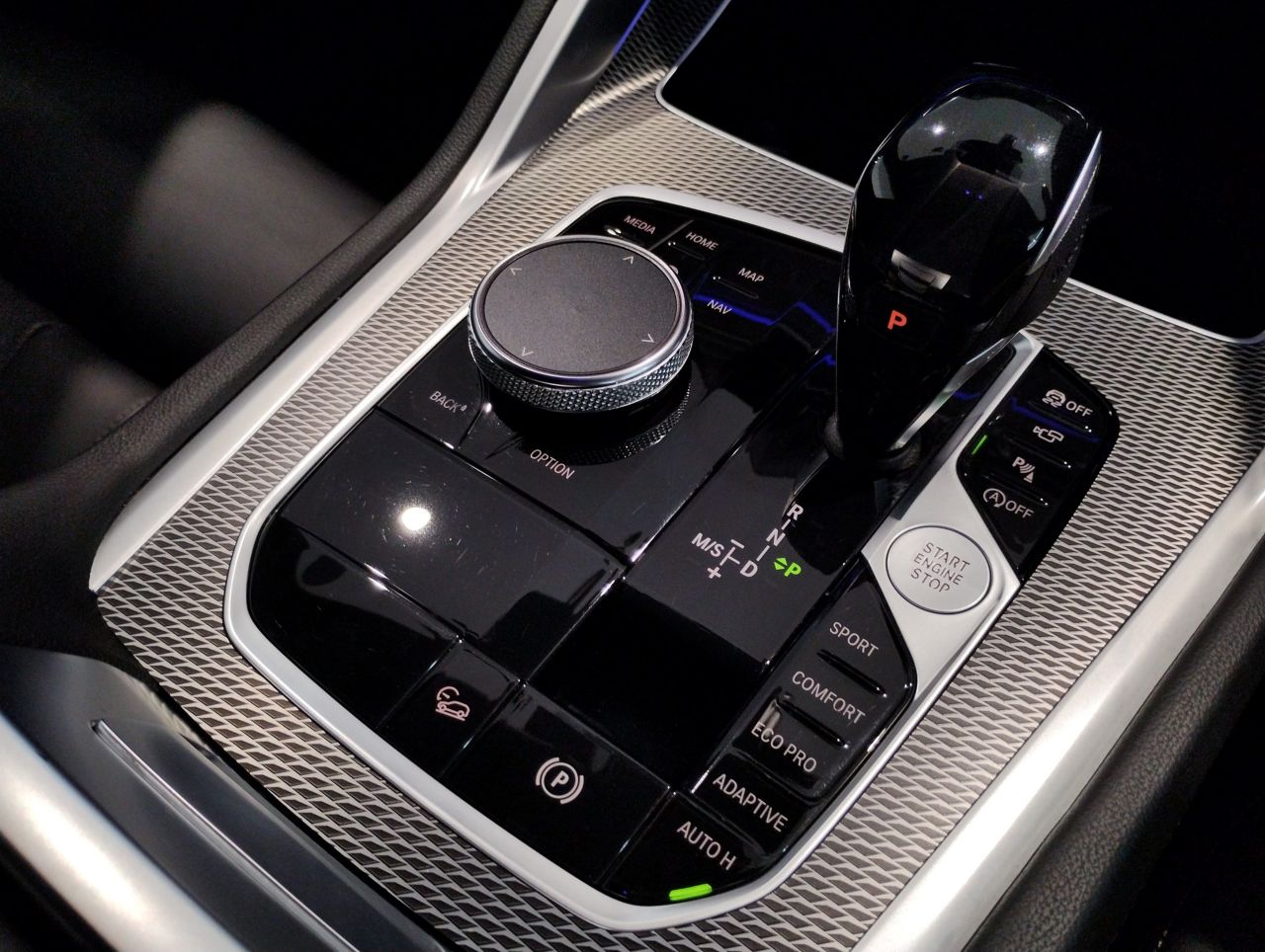 X* xDrive30d RHD