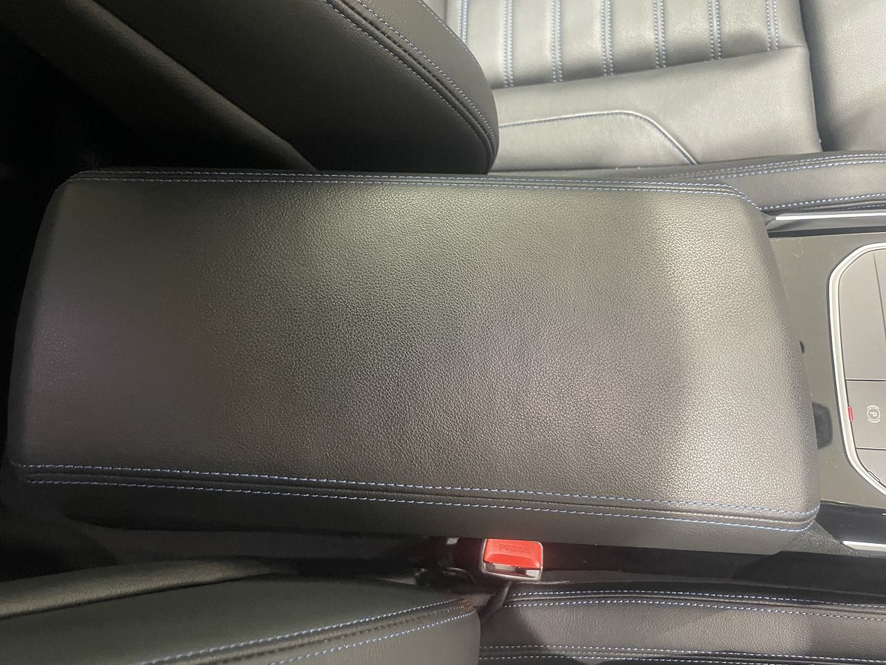 G42 220i Coupe
