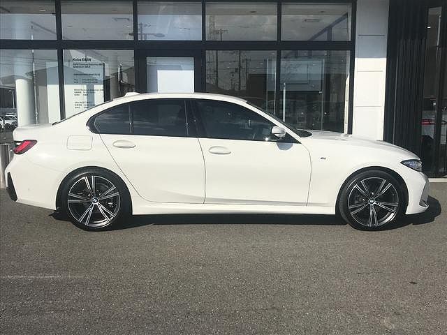 320d xDrive Berline RHD