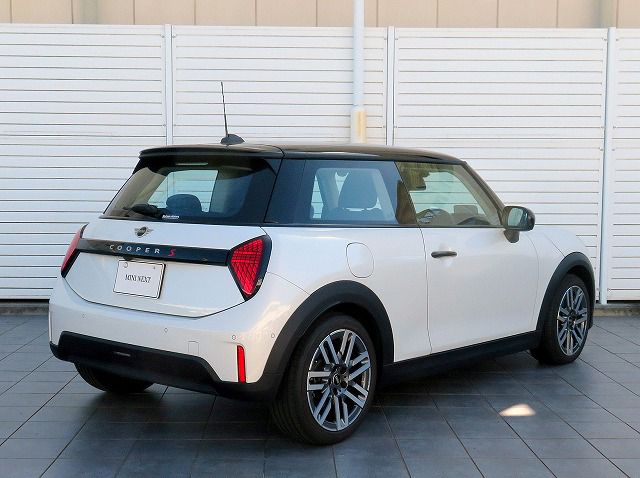 F66 MINI Cooper S 3Dr