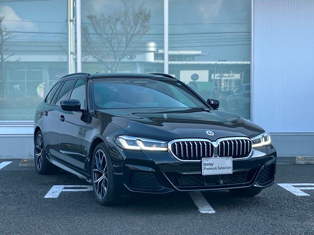 520d xDrive Touring RHD