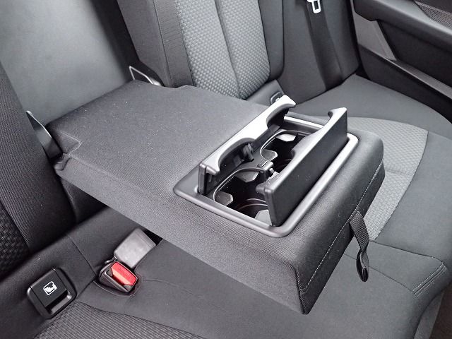 F40 118d Sports Hatch 5-door B47 2.0d