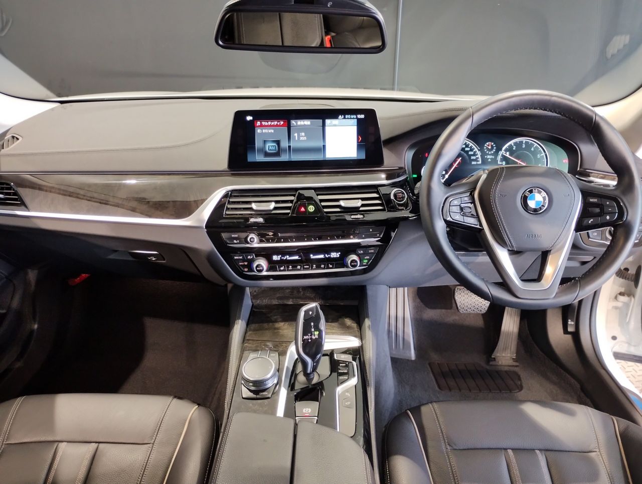 530I