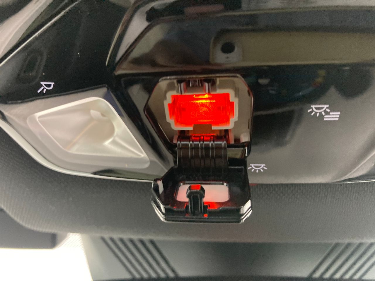 F66 MINI Cooper C 3Dr