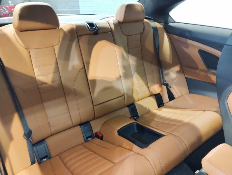 M240i xDrive Coupé RHD