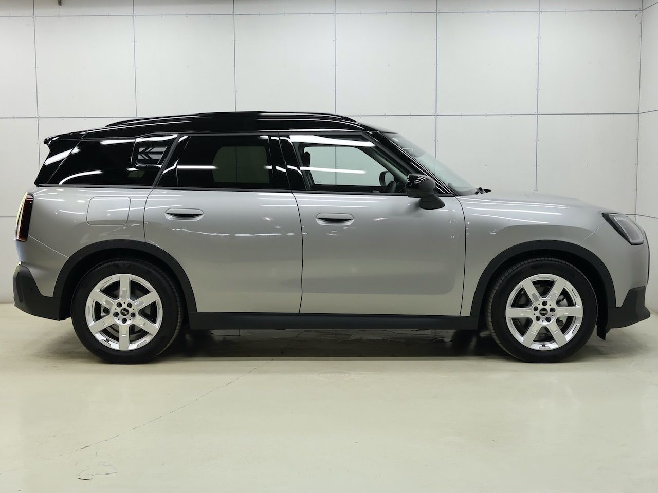 U25 MINI Countryman E
