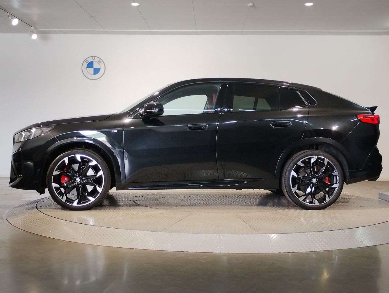 X2 M35i xDrive RHD