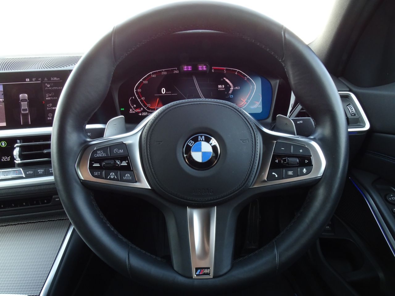 G20 320d xDrive RHD Saloon