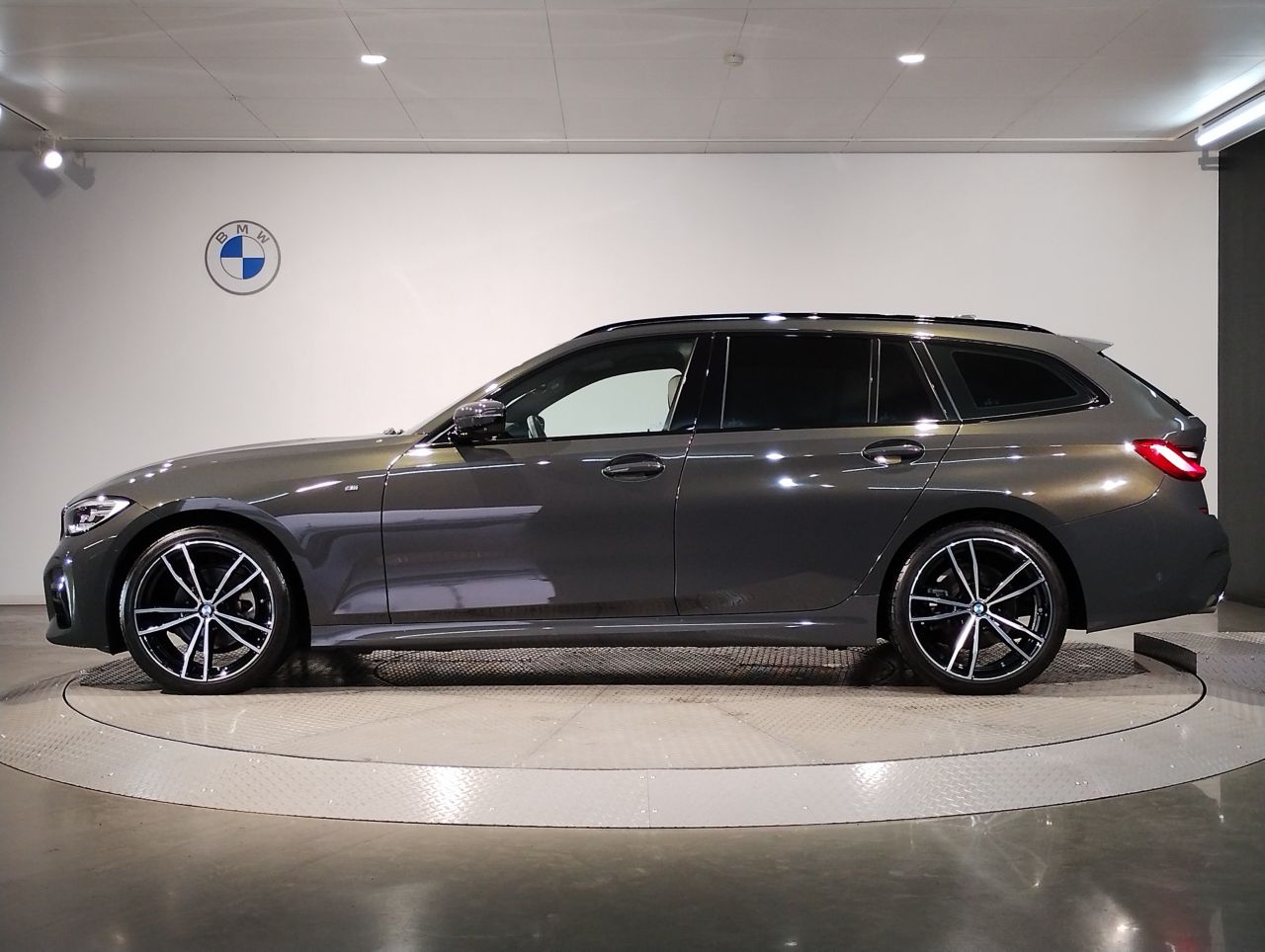 G21 320d xDrive Touring RHD