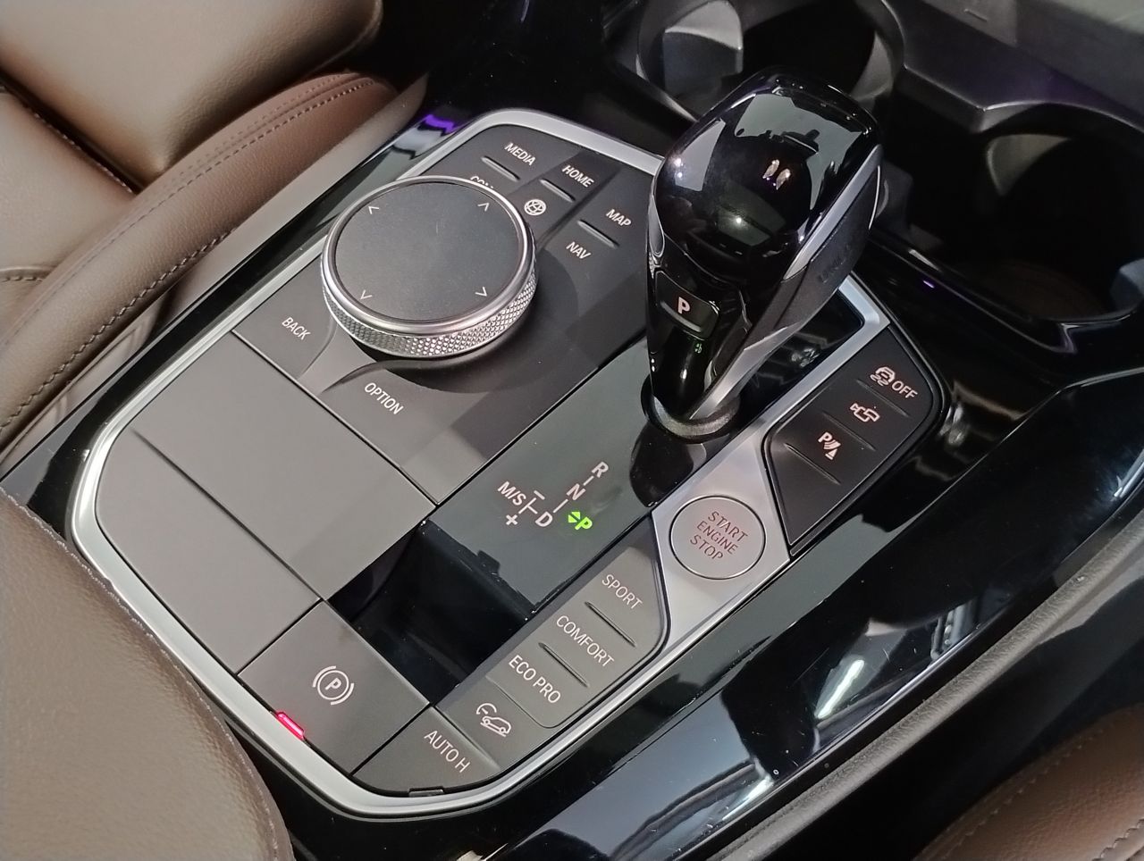 G01 X3 M40d RHD LCI ZA