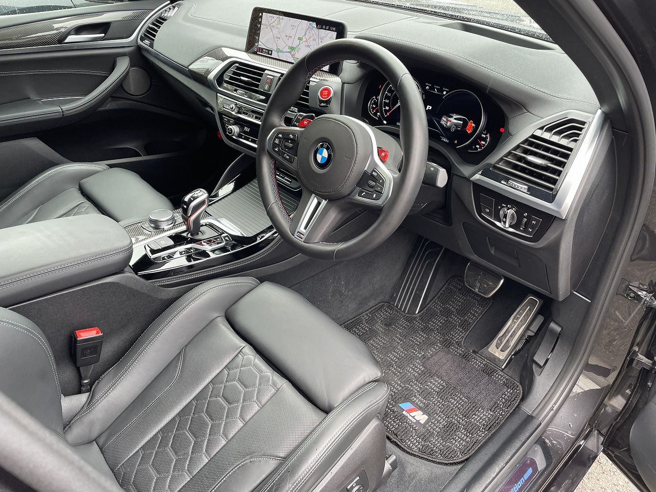 X4 M RHD