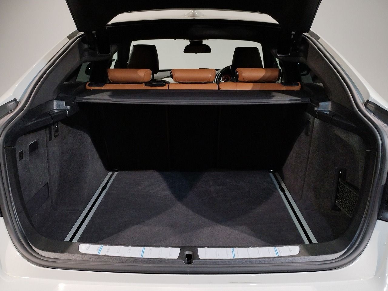 320I GRANTURISMO RHD