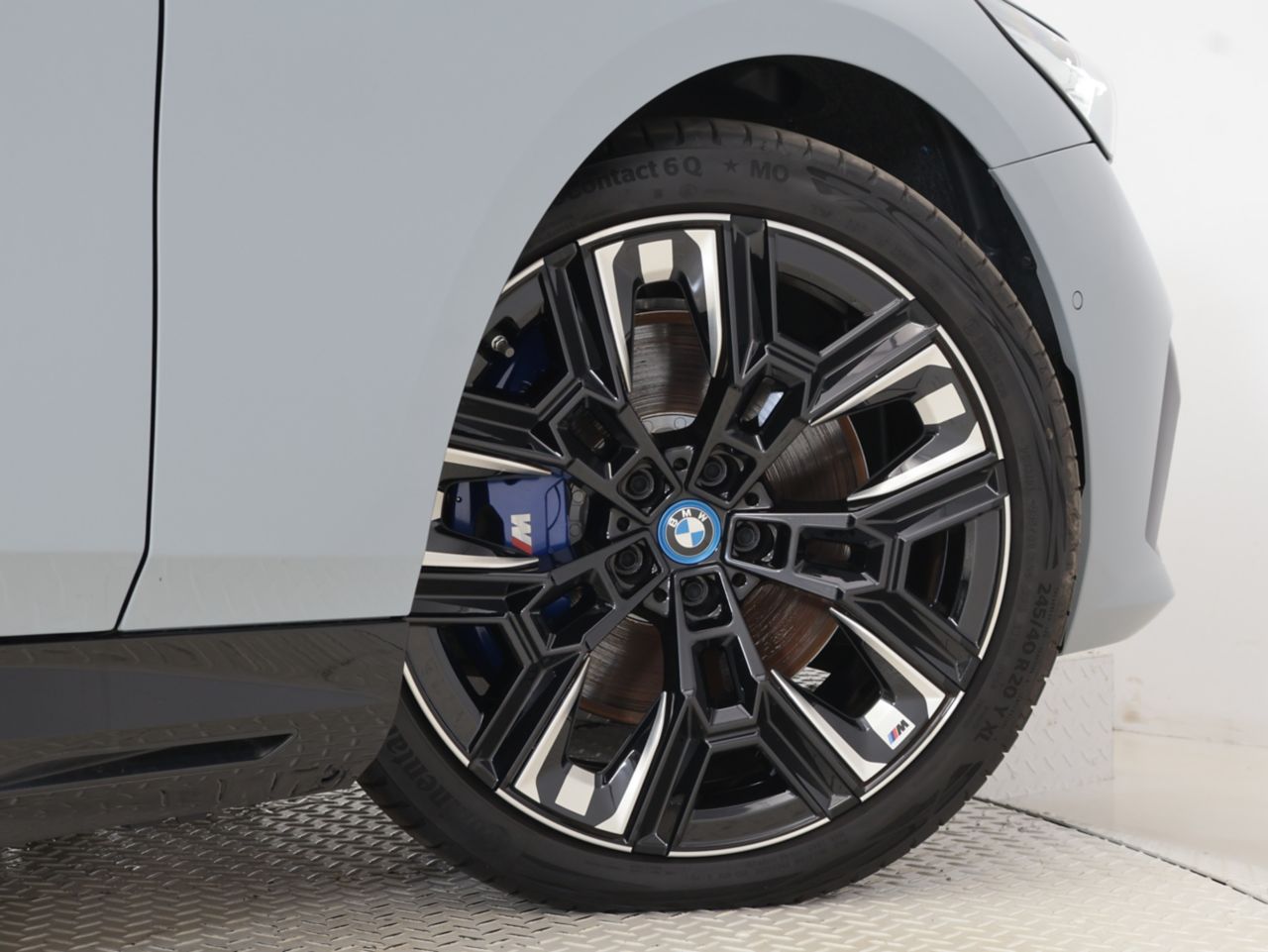 BMW i5 M60 xDrive Sedan RHD