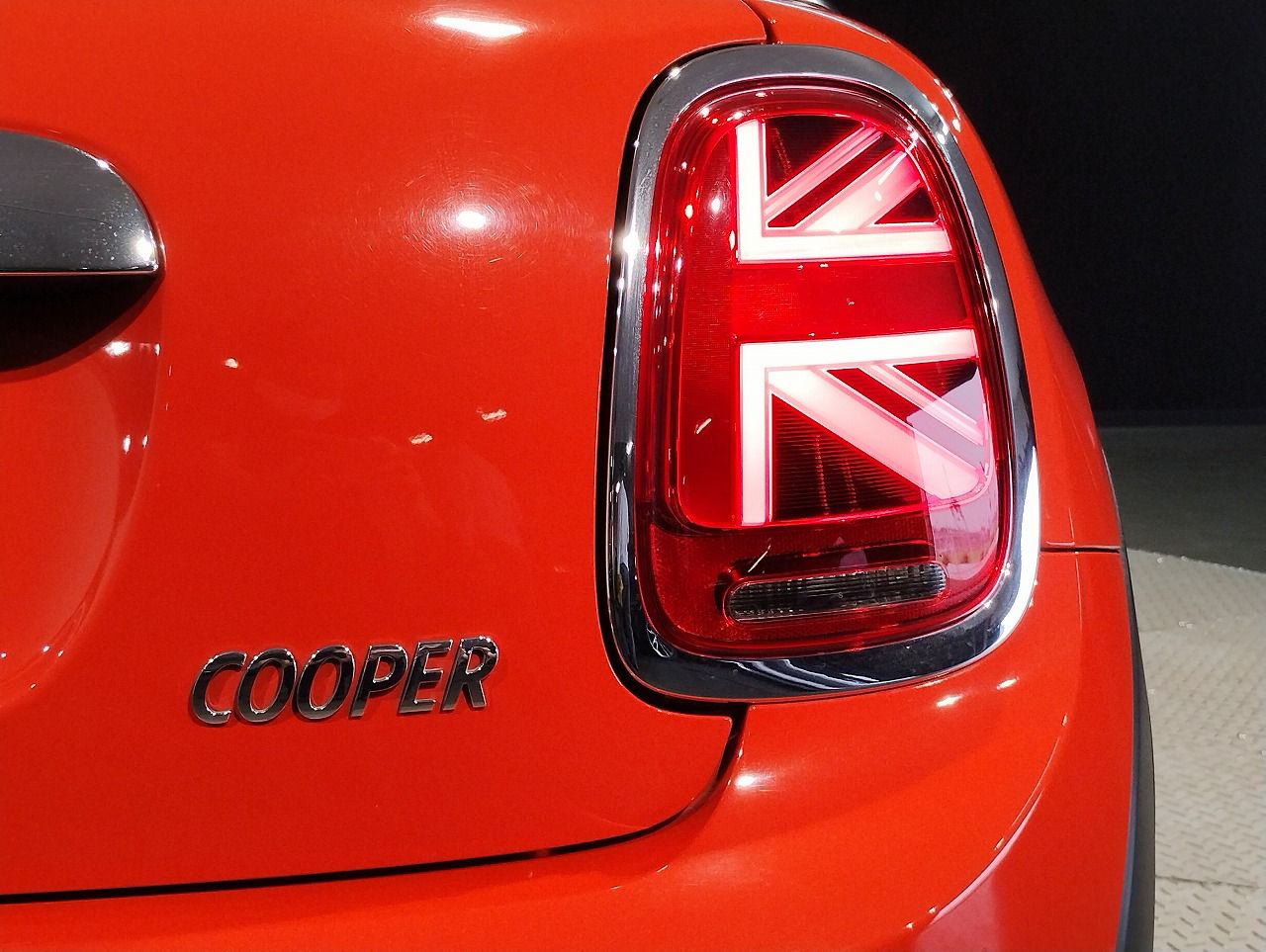 F56 MINI Cooper 3-Door Hatch LCI