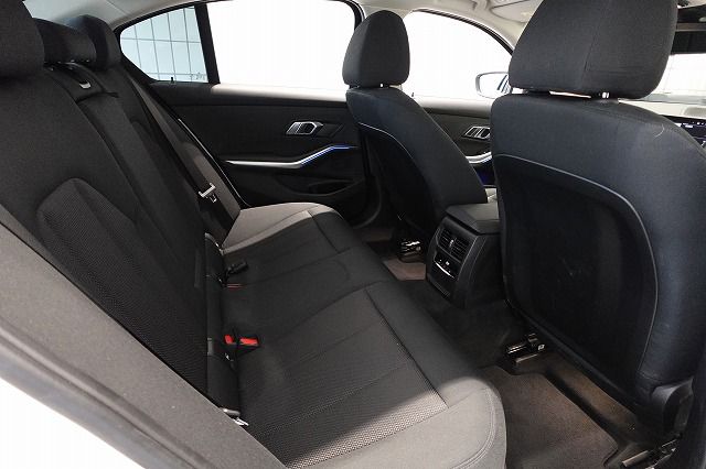 G20 318i Saloon RHD MX