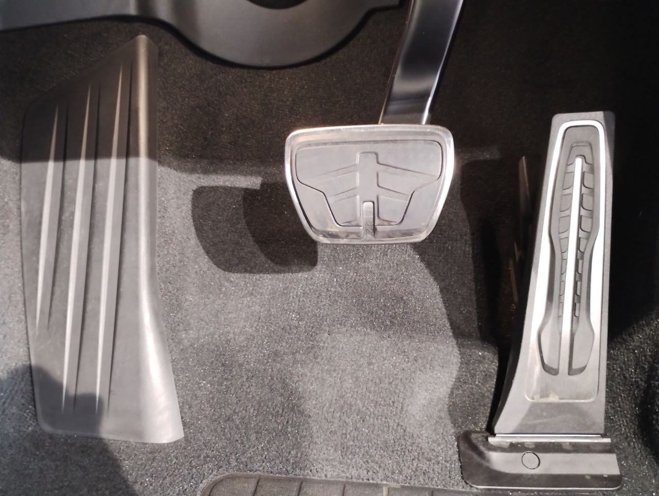 320d xDrive Berline RHD