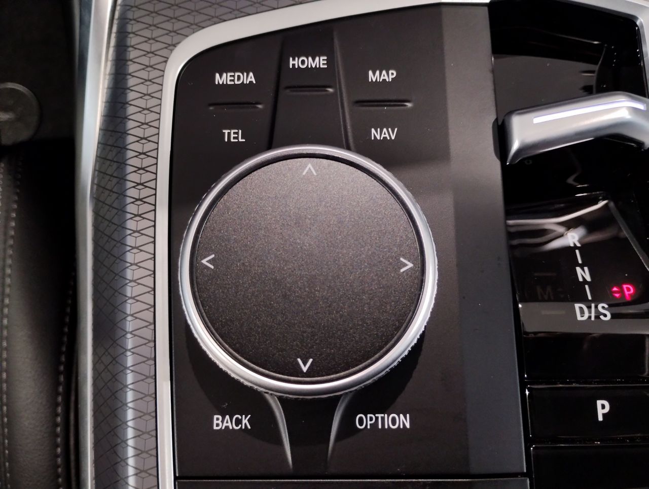 G20 320i Saloon LCI RHD MX