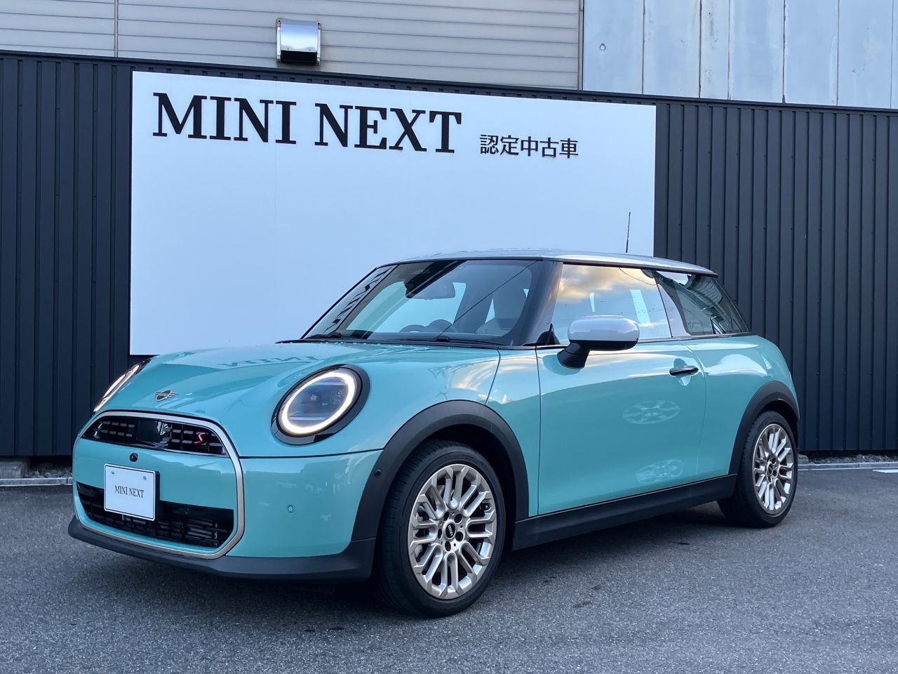 THE NEW MINI COOPER (3 DOOR) S