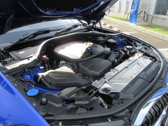 G20 320d xDrive RHD Saloon