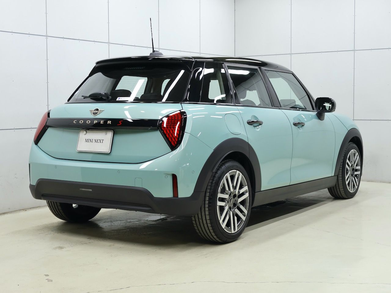 F65 MINI Cooper S 5Dr