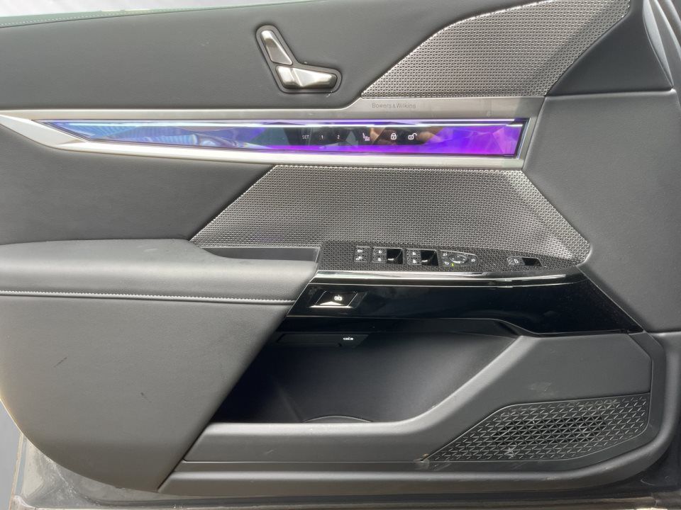 BMW 740