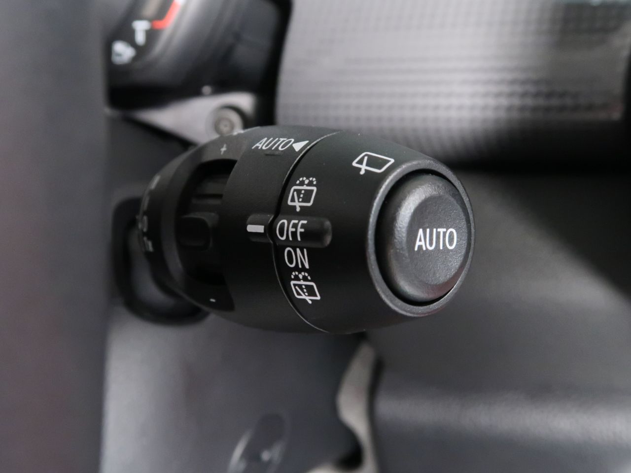 F55 MINI Cooper 5-Door Hatch LCI