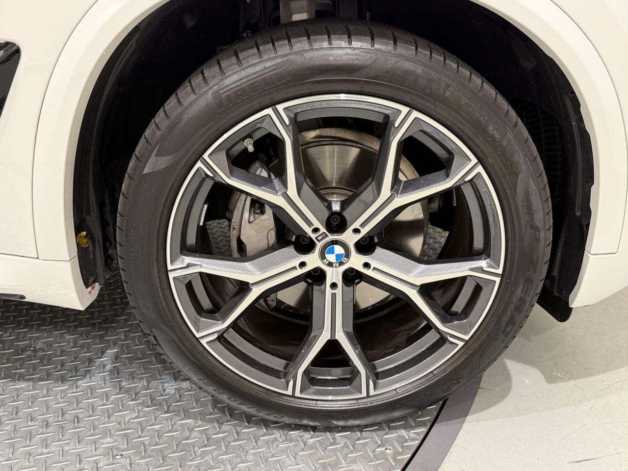 X5 xDrive40d RHD