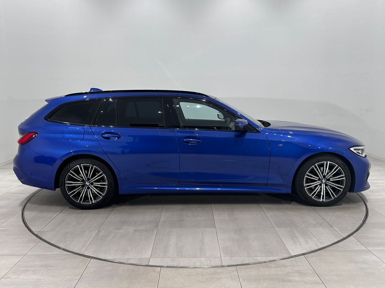 G21 320d xDrive Touring RHD