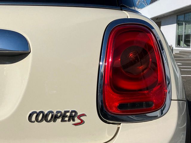 F56 MINI COOPER S