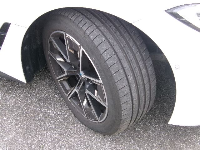 G26 420d xDrive Gran Coupe RHD