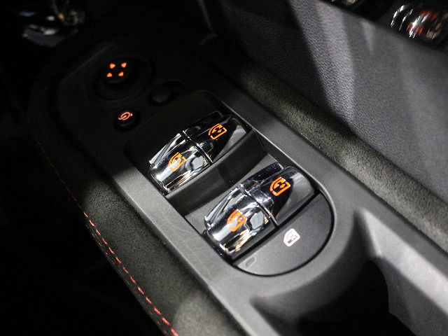 MINI John Cooper Works ALL4 Countryman RHD