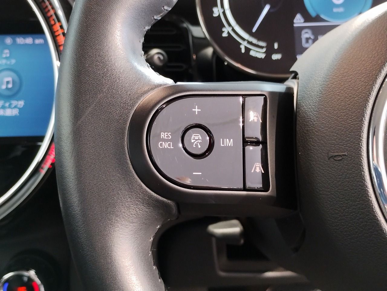 MINI Cooper F56 RHD