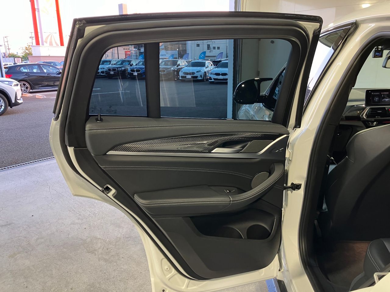X4 M RHD
