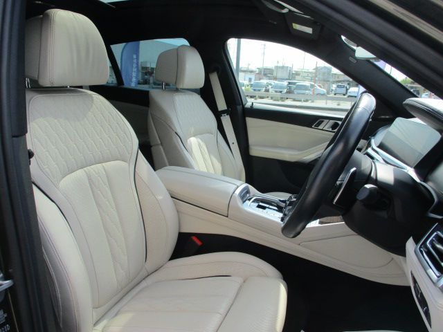 X* xDrive30d RHD