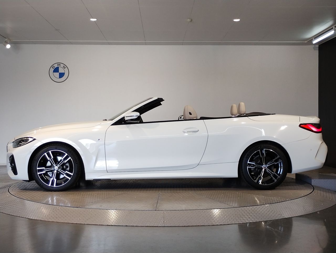 G23 420i Convertible RHD