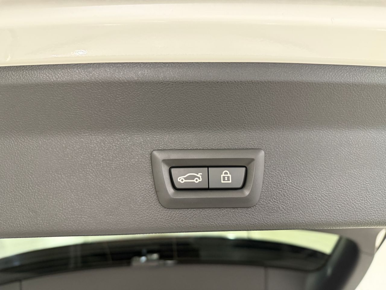 G01 X3 xDrive20d RHD ZA LCI