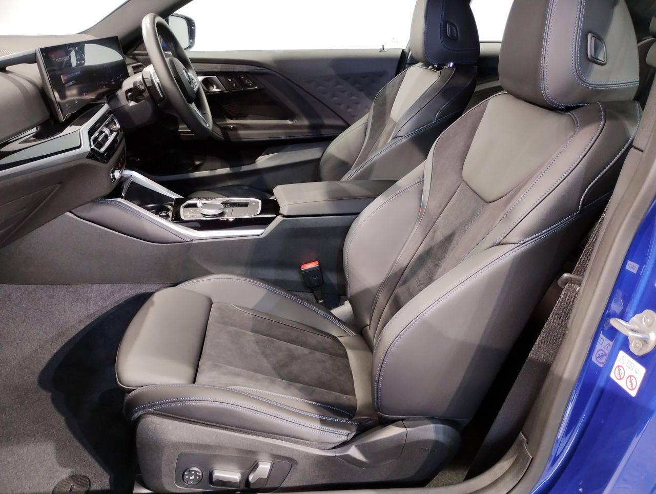 G42 220i Coupe