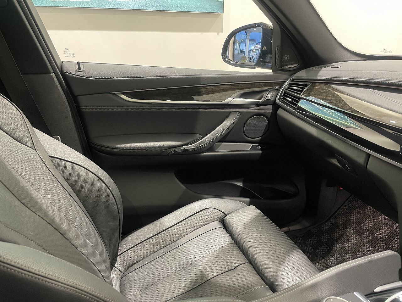 X6 XDRIVE 50I RHD