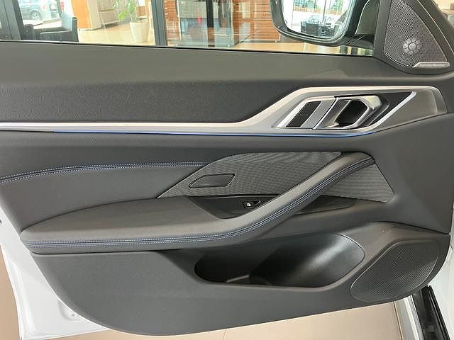 G26 i4 M50 RHD
