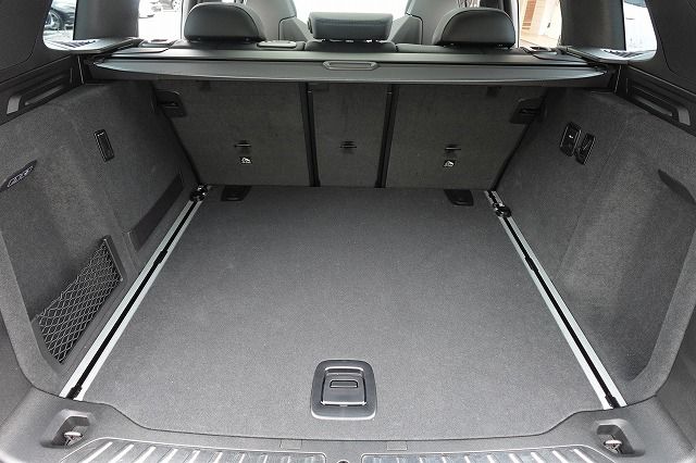 G01 X3 M40i RHD ZA