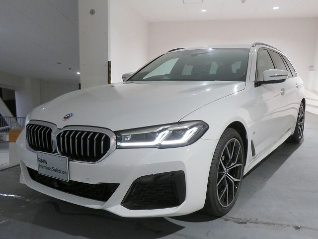 523d xDrive Touring M Sport