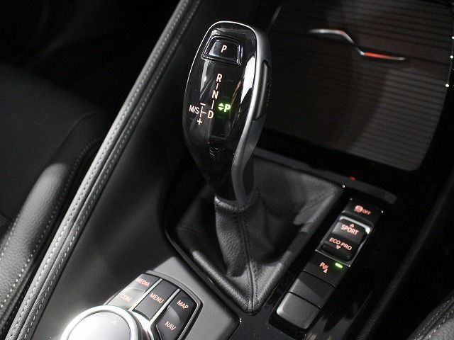 X1 sDrive18i RHD
