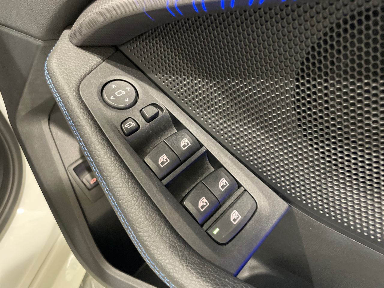 F40 118d Sports Hatch 5-door B47 2.0d
