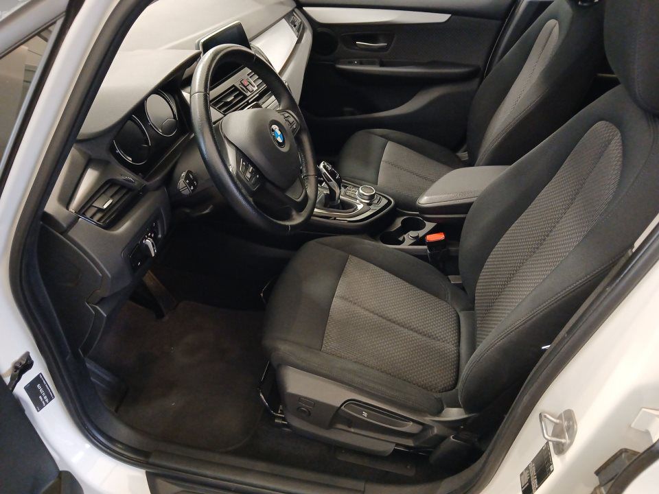 BMW 218